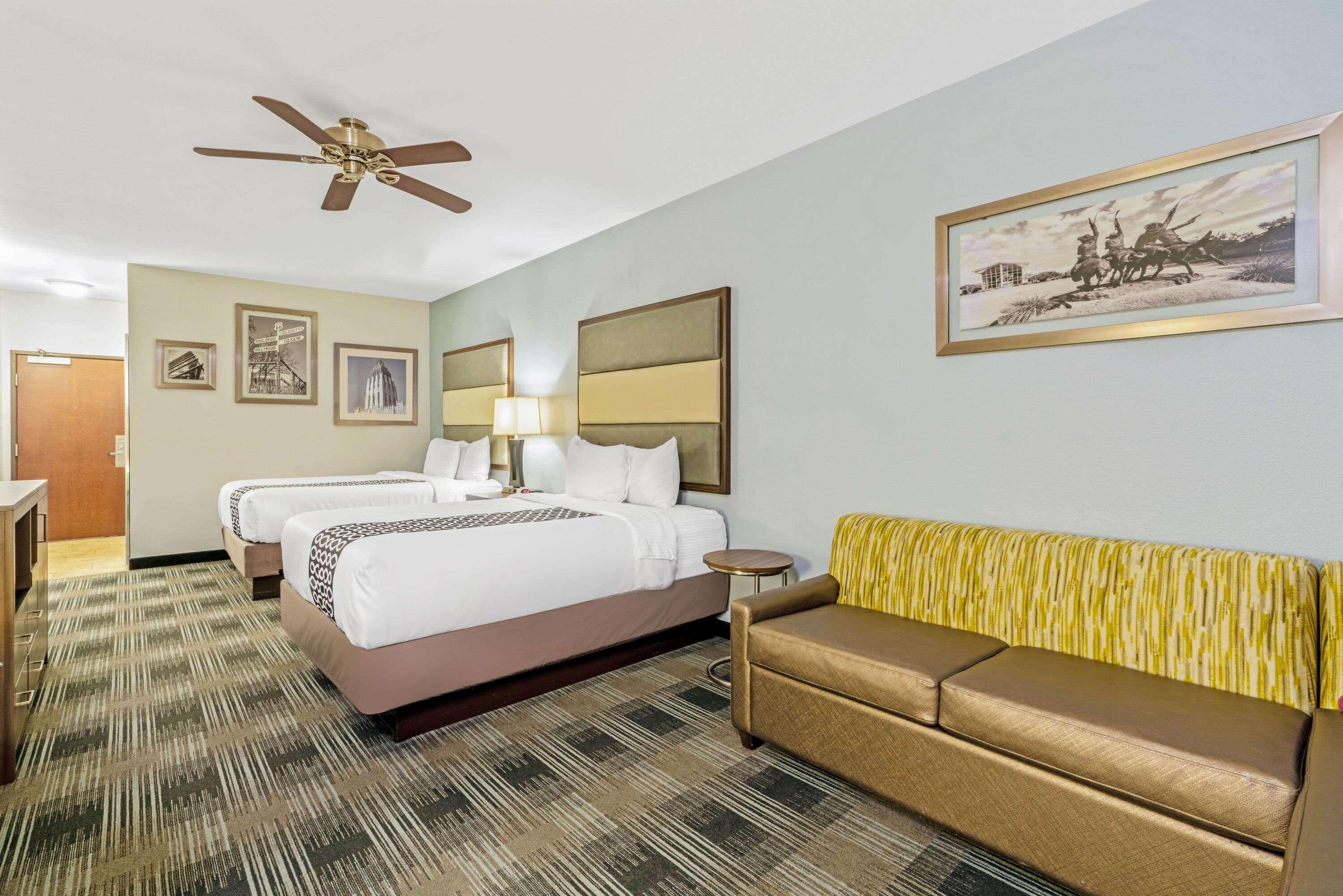 La Quinta By Wyndham Guthrie Hotel Buitenkant foto
